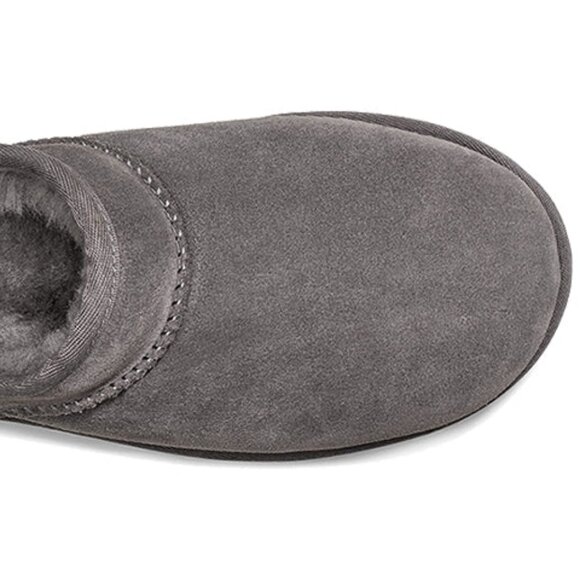 UGG Grey Classic Slippers Loafers Cozy Slip-Ons - Picture 7 of 7